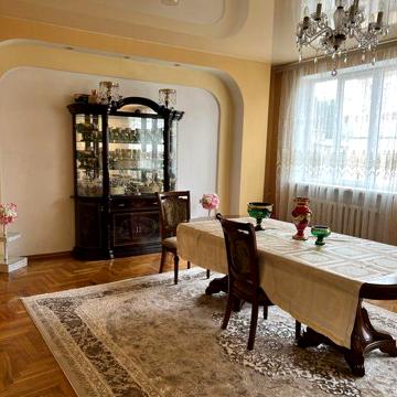Продаж будинку Львів Новознесенська