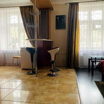 Аренда однакомнатной квартиры в элитном доме в центре