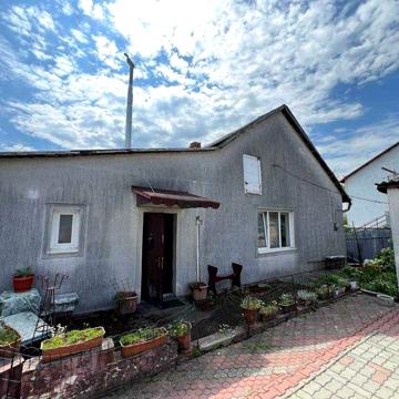 Частина будинку з окремим входом на Сихові по вул. Бережанська