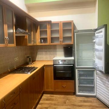 Європейська вул. (Карла Маркса), 75