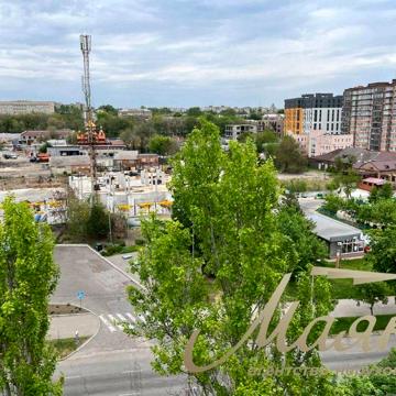 продаж 3-к.кв.Малий ринок,Шкільна,32