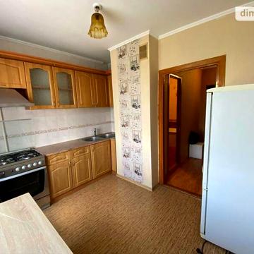 Довгострокова оренда 1к Квартира Кулика і Гудачека (Макарова) вулиця