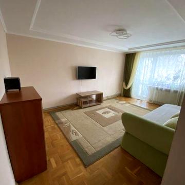 Продам 3кімнатну квартиру на другому поверсі м. Здолбунів