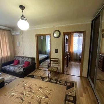 Продам квартиру в центрі Бучі
