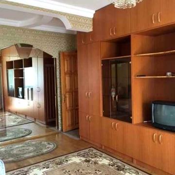 Михайла Котельникова вул., 53-А