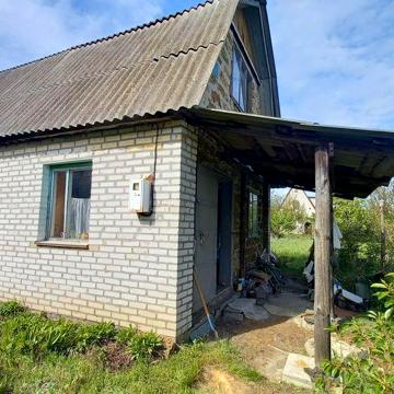 Дачний будиночок, територія 6 соток
