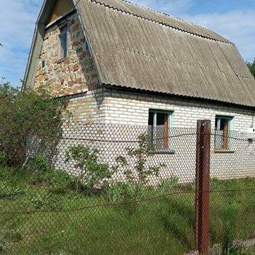 Дачний будиночок, територія 6 соток