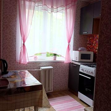 Довгострокова оренда 2к Квартира Небесної сотні (Московська) вулиця