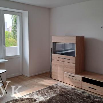 Соборності просп., 37а