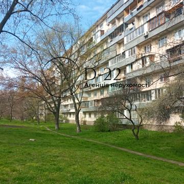 Ореста Левицького вул. (Академіка Курчатова), 3а