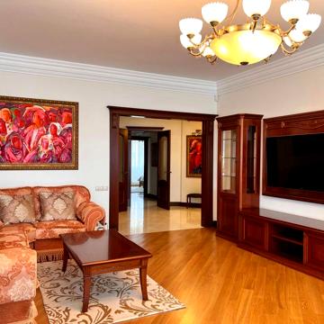 Продаж дуже класної 4к квартири на Печерську / Старонаводницька 6Б