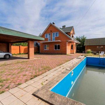Продаж просторого будинку 130 м.кв. на Осокорках, Садова вул. 118