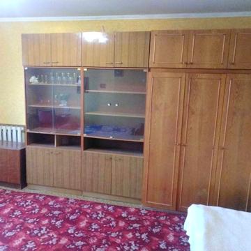1 кімнатна на Радченка за ДК Хіміки  меблі, техніка