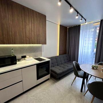 Квартира з новим ремонтом в Центральному парку! Без комісії! Терміново