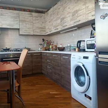 Продаж 3к Дім Бандери Степана проспект