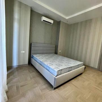 Шевченка просп., 4б