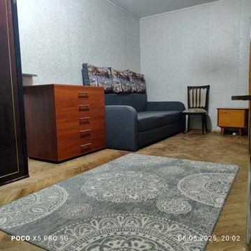Продам 1 кім. Милютенко,11 Деснянський.