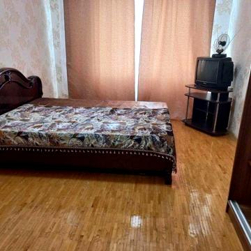 1 кімнатна квартира 45 кв м, Привокзальна 8