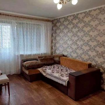 Продається 2 кімнатна квартира пр. Леся Курбаса 5