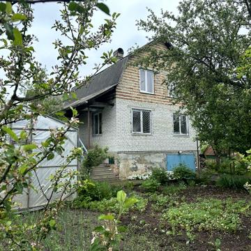 Продається земельна ділянка з гарним будинком 115м2