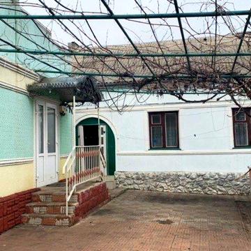 Большая усадьба в селе Августовка