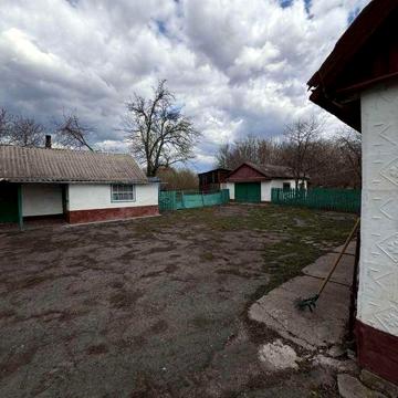 Продам будинок в гарному стані