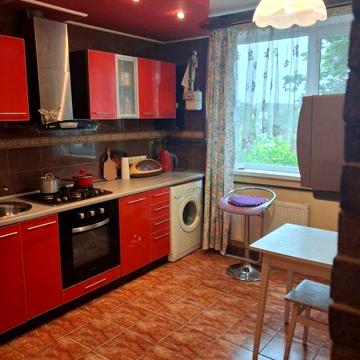 Продам 2 кімнатну квартиру в Дергачах з меблями і технікою. ЖК Дергачі комунальне підприемство