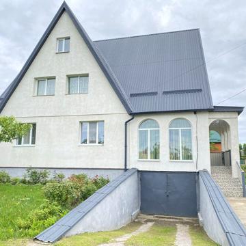 Продам просторий будинок в м. Ржищів з видом на Дніпро