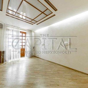 Продаж  квартира площею 250 м клубний будинок тераса паркомісце ЖК Тургенівський