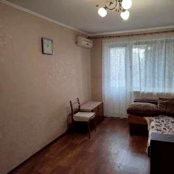 Продається 2 кімнатна квартира, проспект Леся Курбаса 5