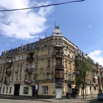 Продаж1 к квартири вул Верхній Вал 48/28А. Поділ