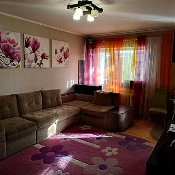 Продається 2-х кімнатна квартира в центрі міста