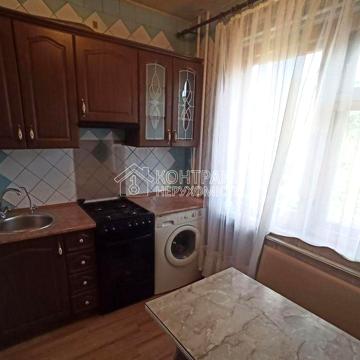 Продам 4 комн на Аерокосмічна Гагаріна 174. Одеська, Є відновлення