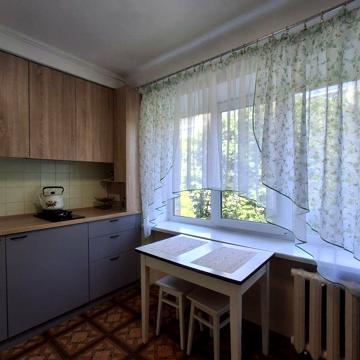 2-кімн суміжна, метро Шулявська,