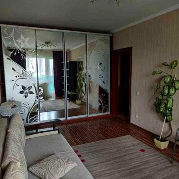 Виноградар Оренда 2 кім 55м2 Квітневий пер. Правди Варшавський