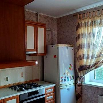 Оренда просторої двокімнатної квартири Льотна 41