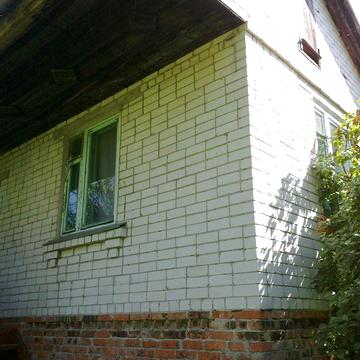 Продам Дом-Дачу 2єт.Кирпич 5сот. на берегу Десны и озера 1-я линия.