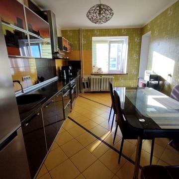 Продаж 2 к вул.Вишняківська.