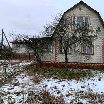 Продам дачу 5 соток з цегляним двоповерховим будинком.