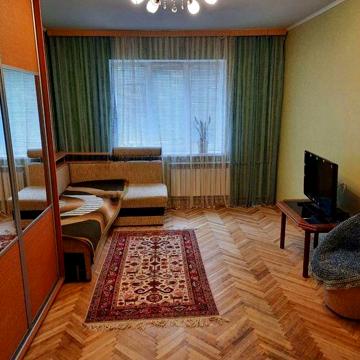 Продається 3-квмнатна квартира вул.Панча,7