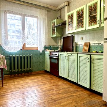 Героїв Крут вул. (Черепіна), 82-А