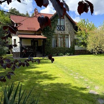 Окремий будинок Особняк Вілла