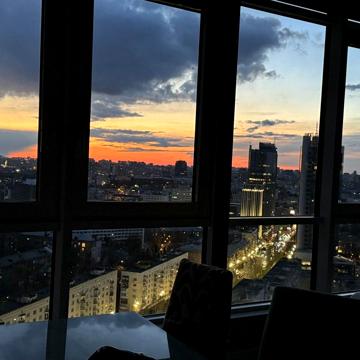 Лесі Українки бульв., 7в