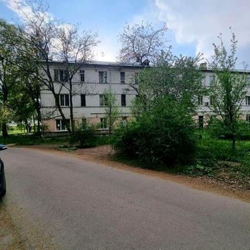 Яківці, поруч з музеєм, велика квартира 60м²