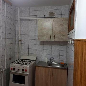 Здаю однокімнатну квартиру на пр. Відродження 8000+ком послуги