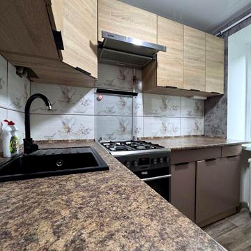 Продаж 2к Квартира Тельнова Євгена (Правди проспект) вулиця