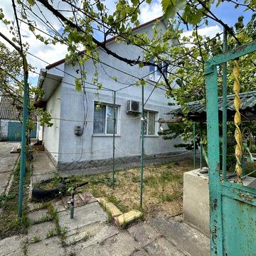 Продаж будинок Молодіжне 73000