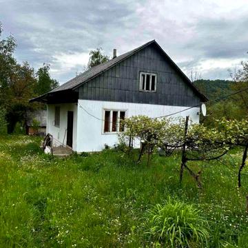 Продається будинок в с. Лази