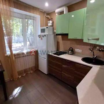 Сдам 1 ком. с хорошим ремонтом квартиру