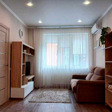 Продаж 1к квартири 35.7 кв. м ЖК Статус